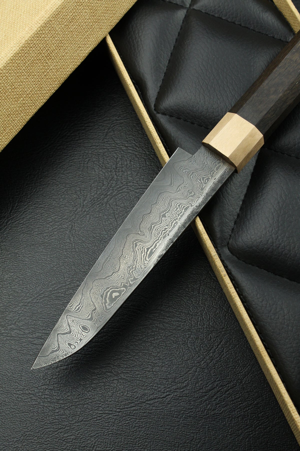 Schwarzes Mooreichenholz 1