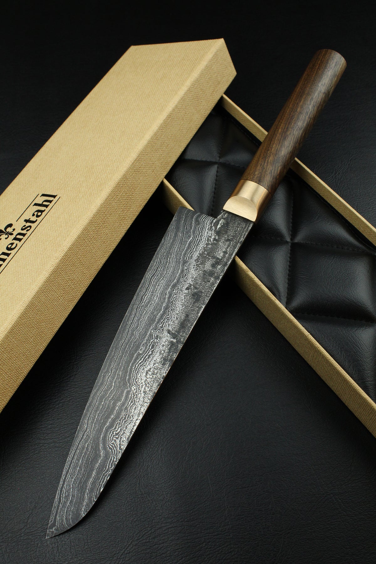 Damascus Gyuto 320L mit deutschem Walnussholz