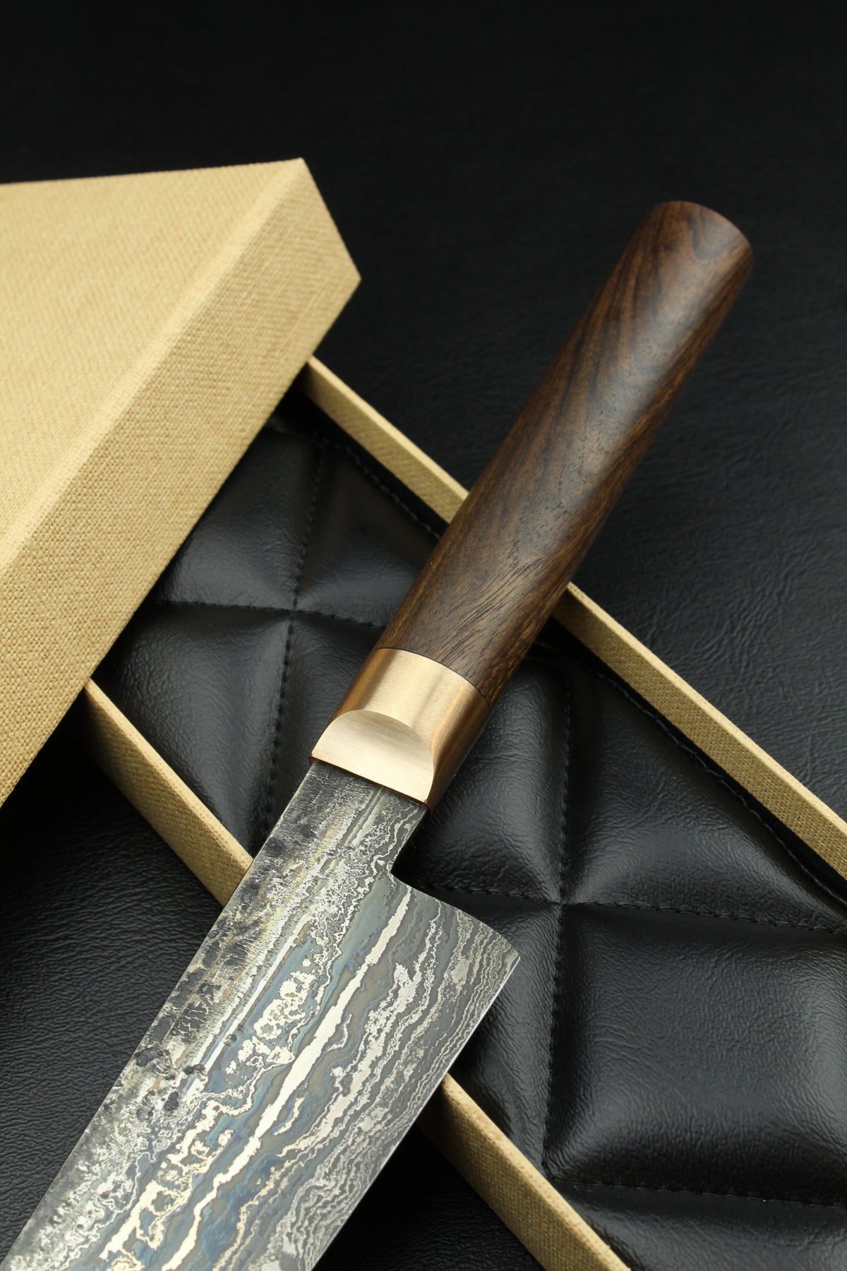 Damascus-Gyuto HK aus deutschem Walnussholz