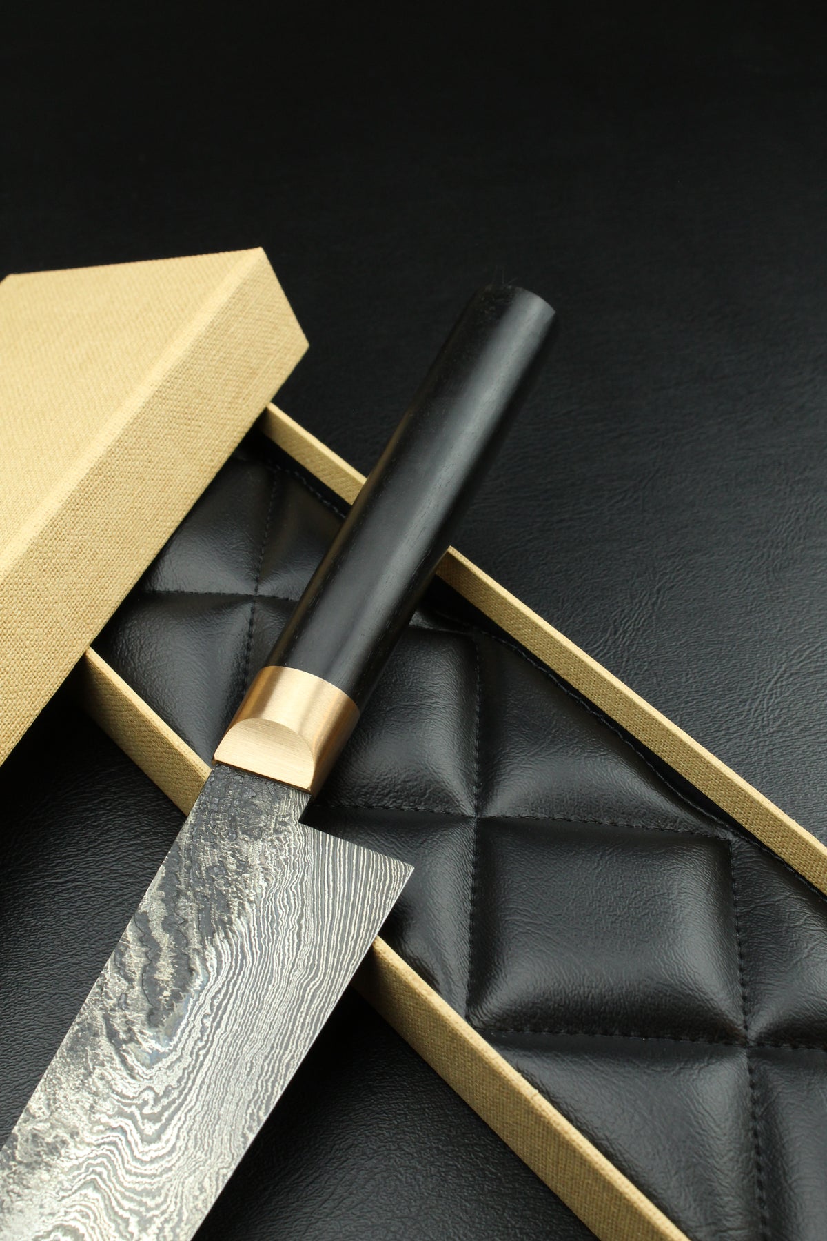 Damast-Gyuto Torsion schwarzes Ebenholz 1,5