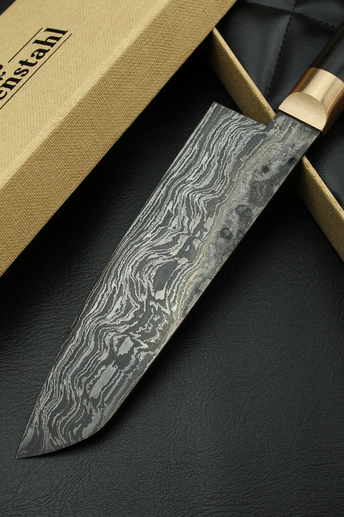 Damascus-Santoku HK aus schwarzem Ebenholz