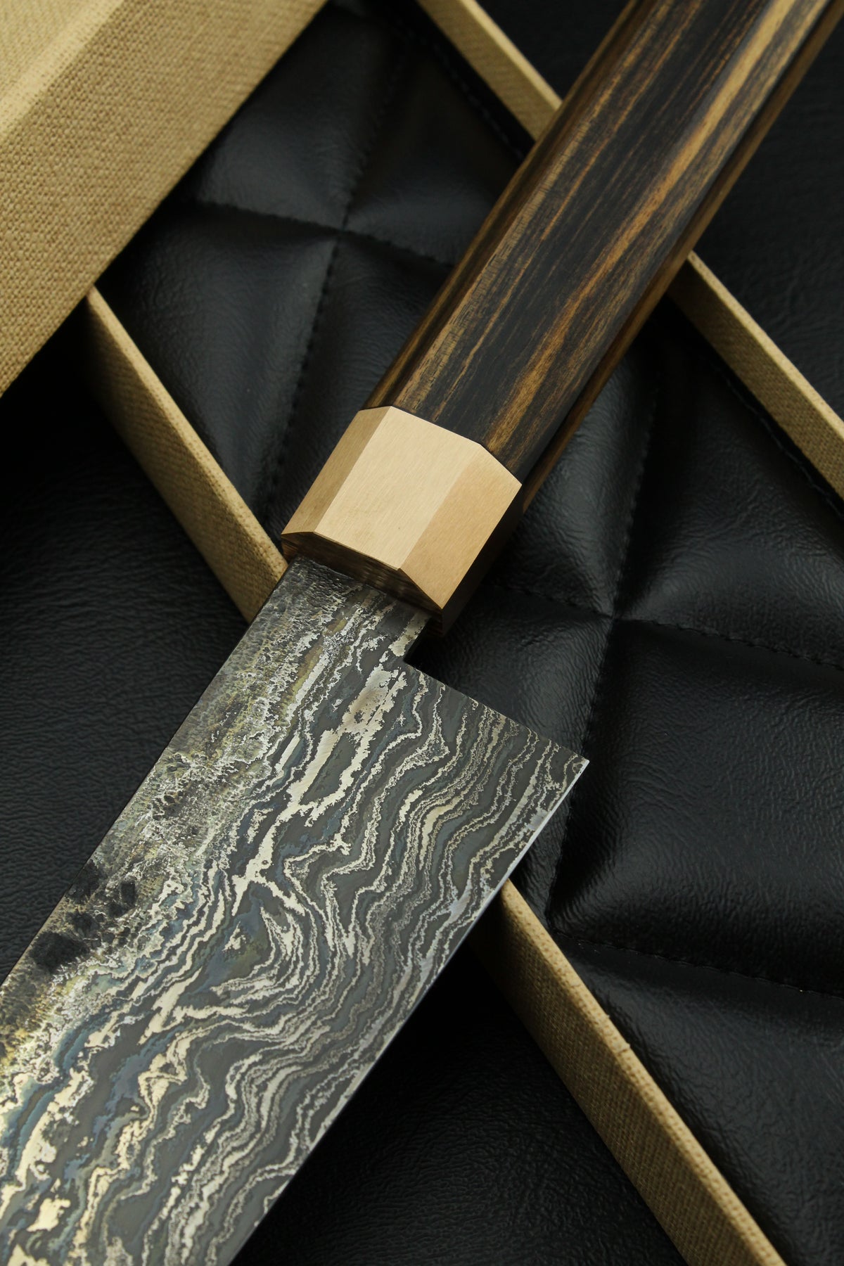 Damast-Santoku HK B&W Ebenholz Achteck