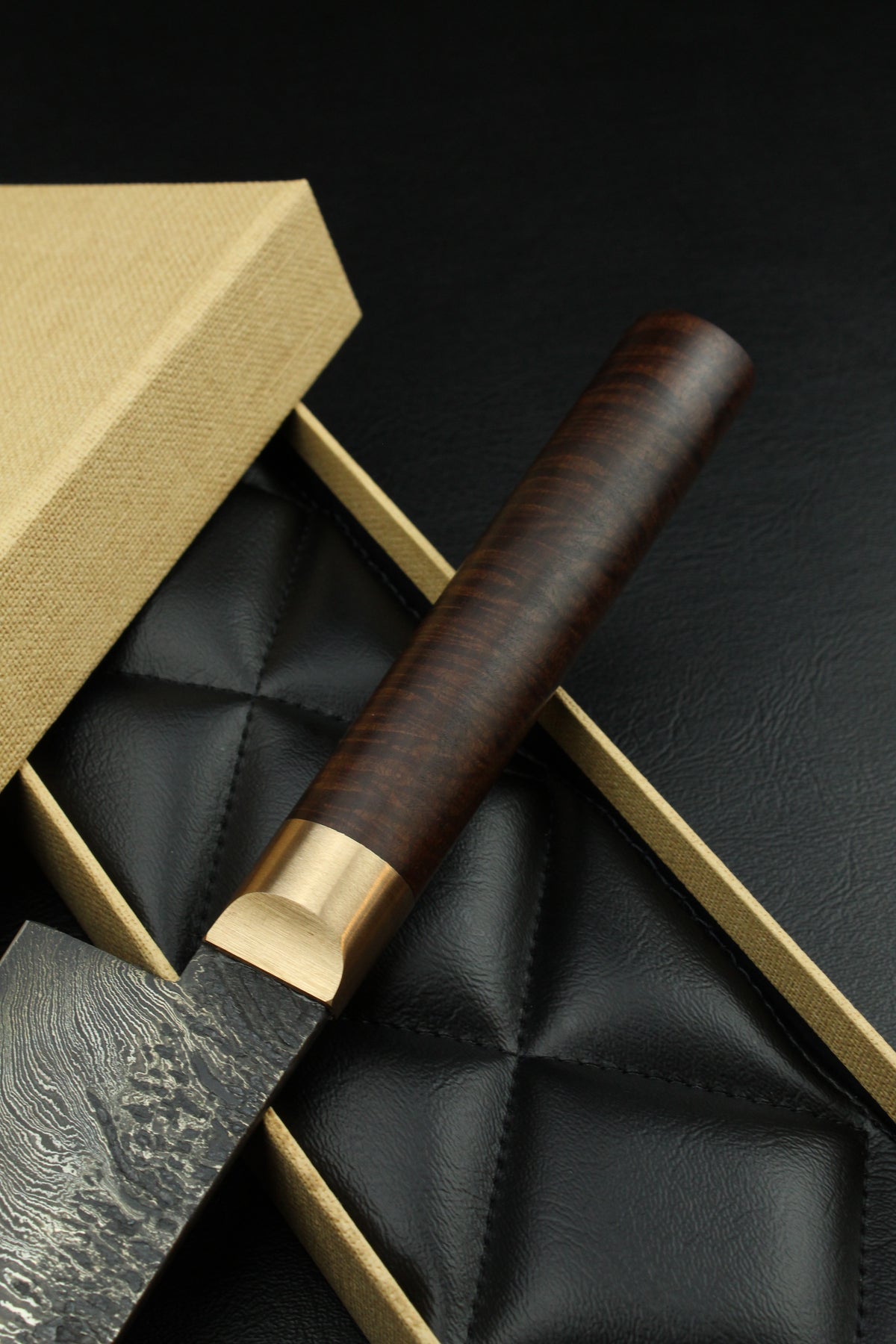 Damaszener Gyuto Torsion Ringed Gidgee Oval