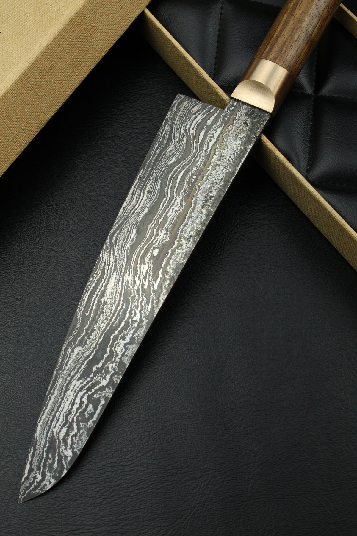 Gyuto-Messer Damast HK-Walnuss Oval