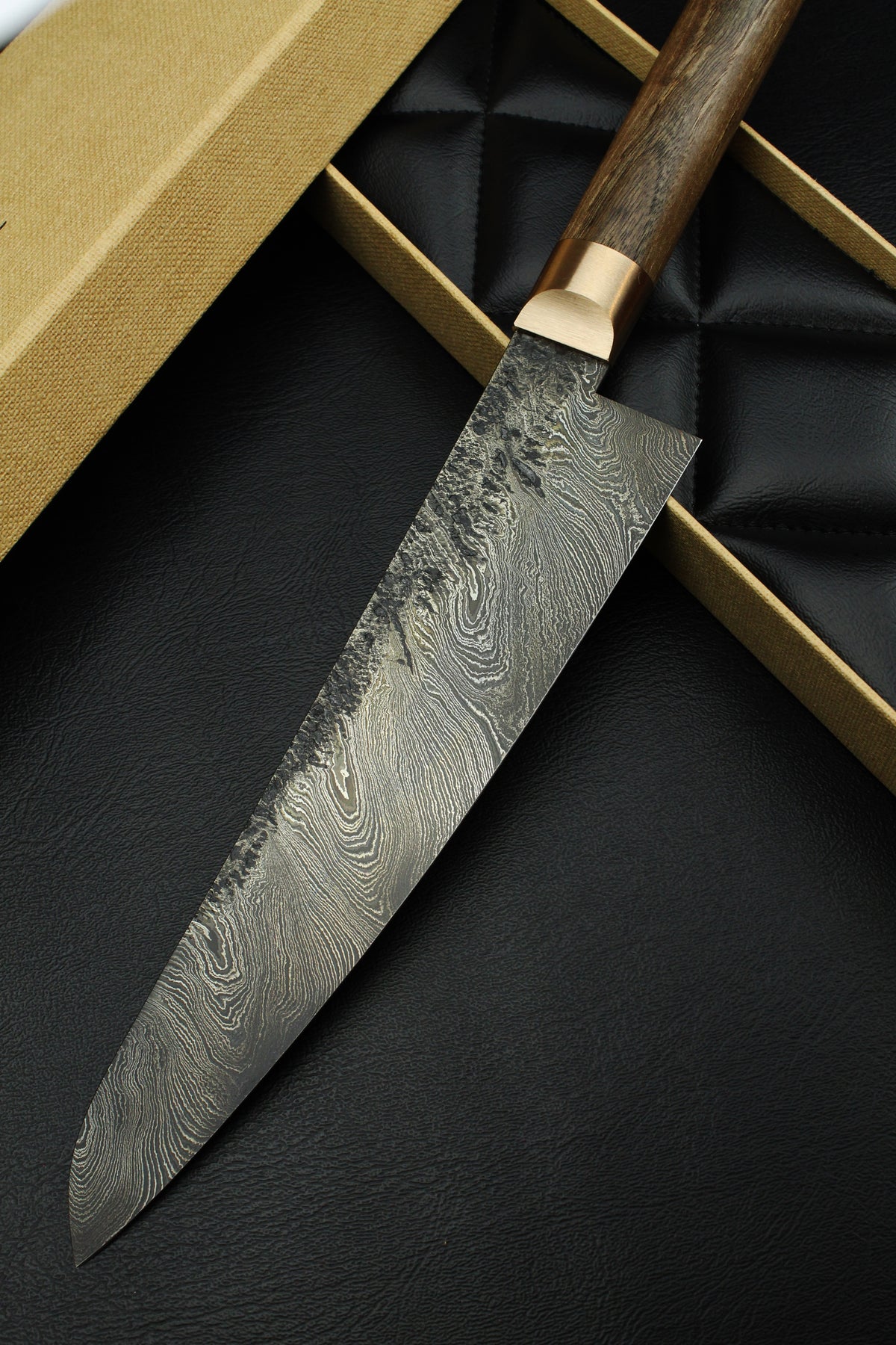 Gyutoknife Damaststahl HL Torsion-Walnuss