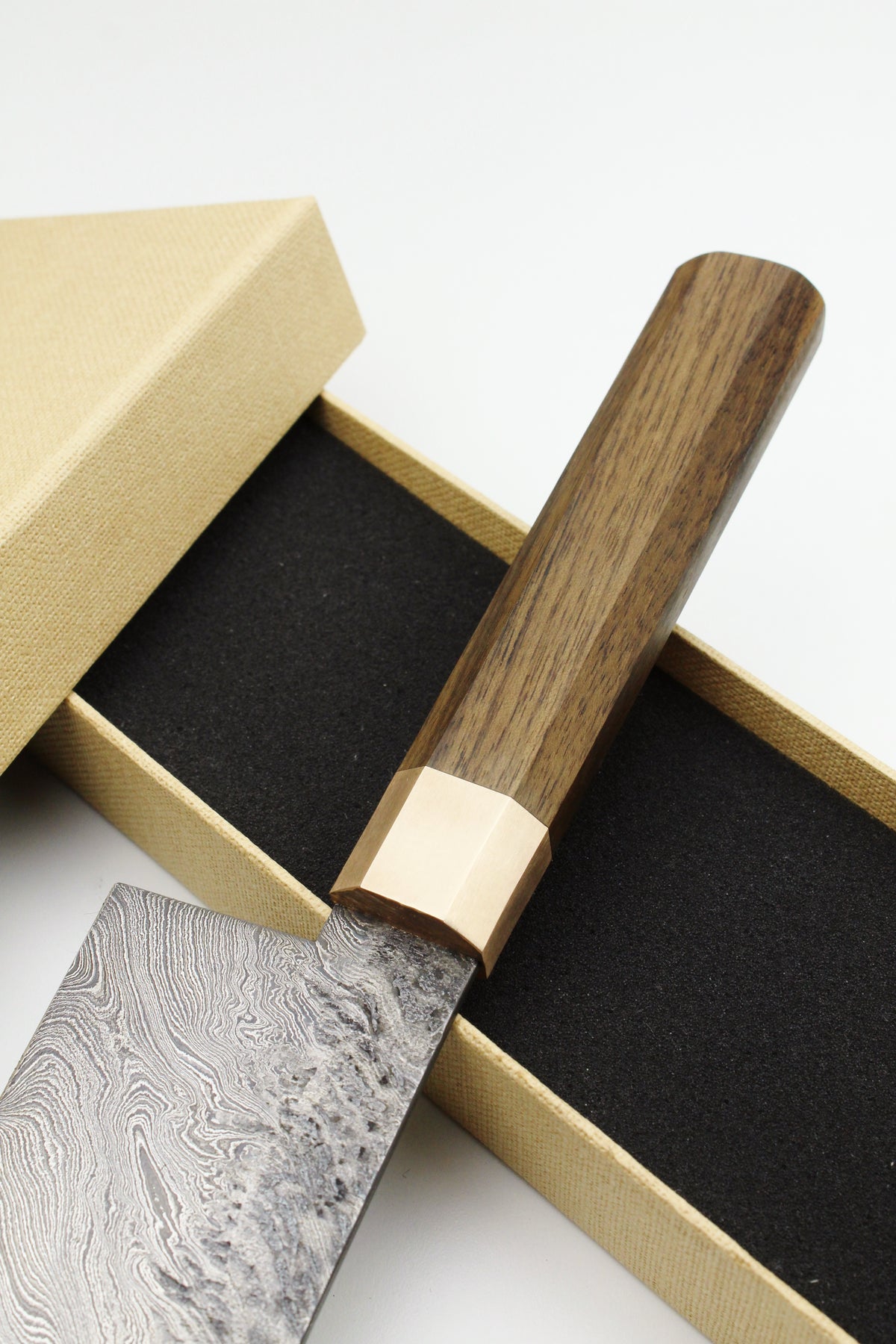 Nakiri Walnuss