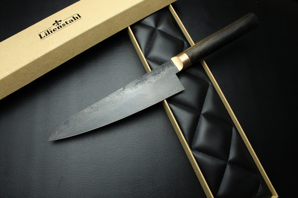 Gyuto 1 Schwarzes Damaszter Weiß-Schwarz Königliches Ebenholz