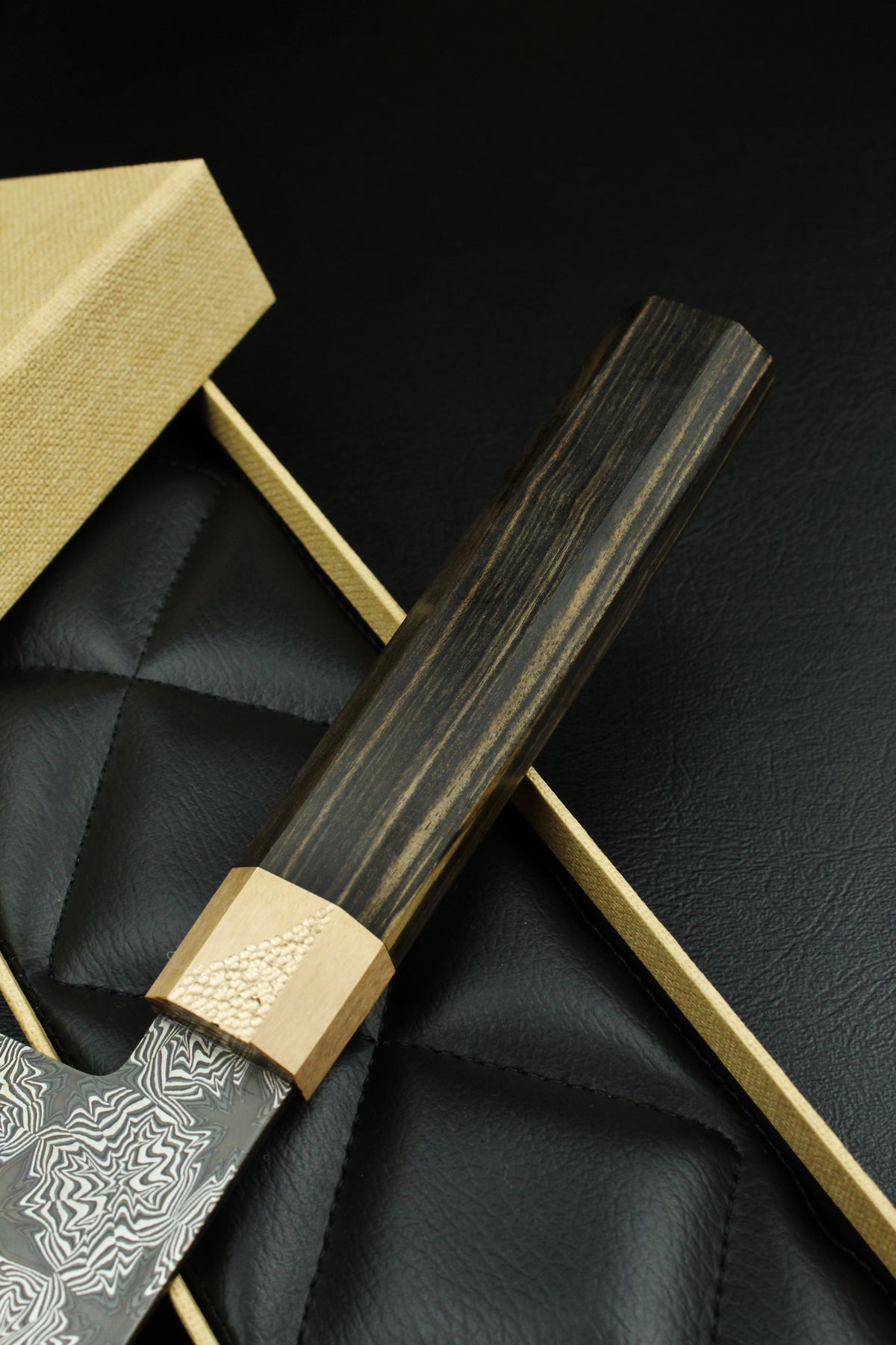 Santoku Black Star Schwarz-Weißes Ebenholz
