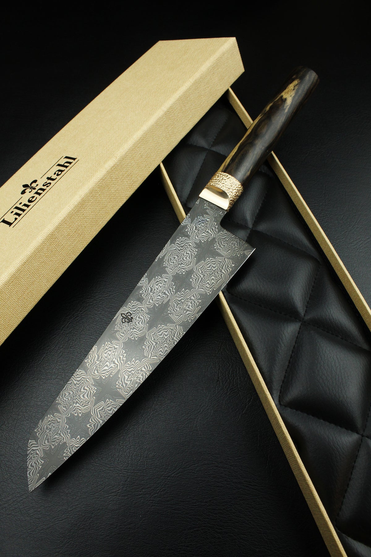 Gyuto Black Star S/W Ebenholz Oval Damast