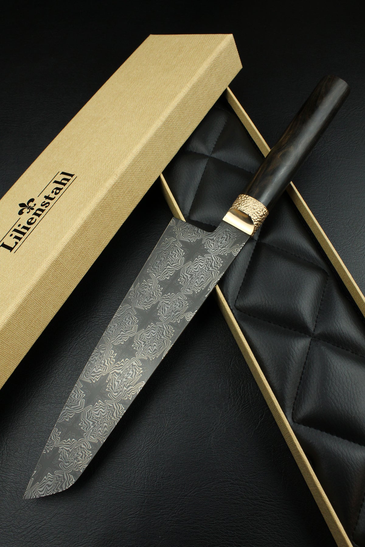 Gyuto Black Star S/W Ebenholz Oval Damast