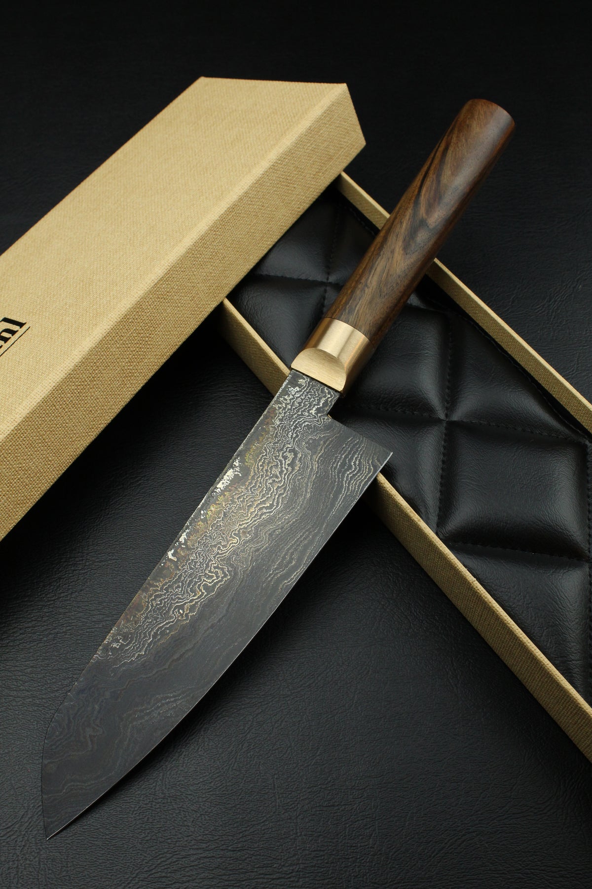 Damascus-Santoku 500L, deutsche Walnussholz-Ausführung