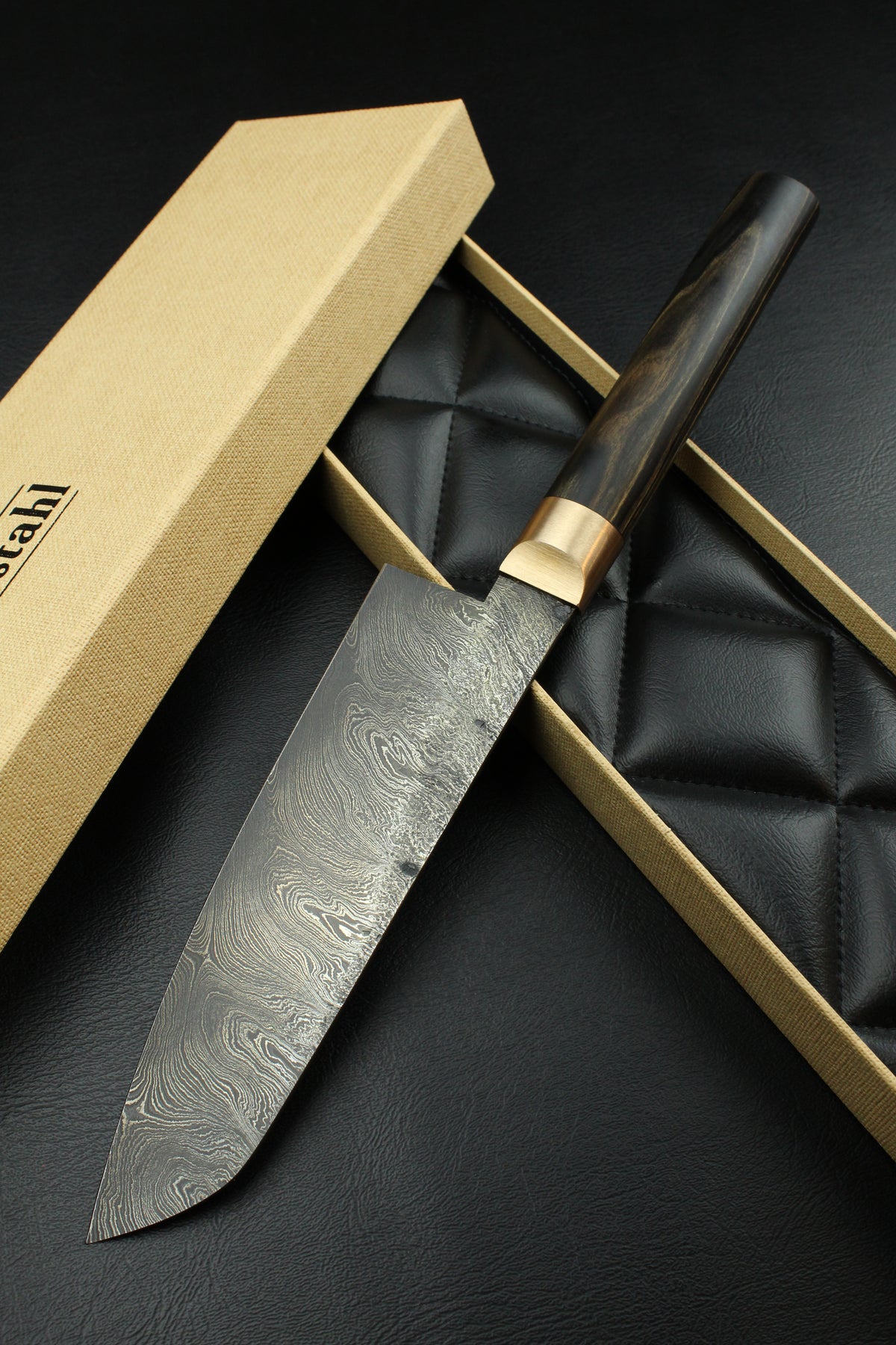 Damast-Santoku Torsion, schwarzes Ebenholz, ovaler Griff