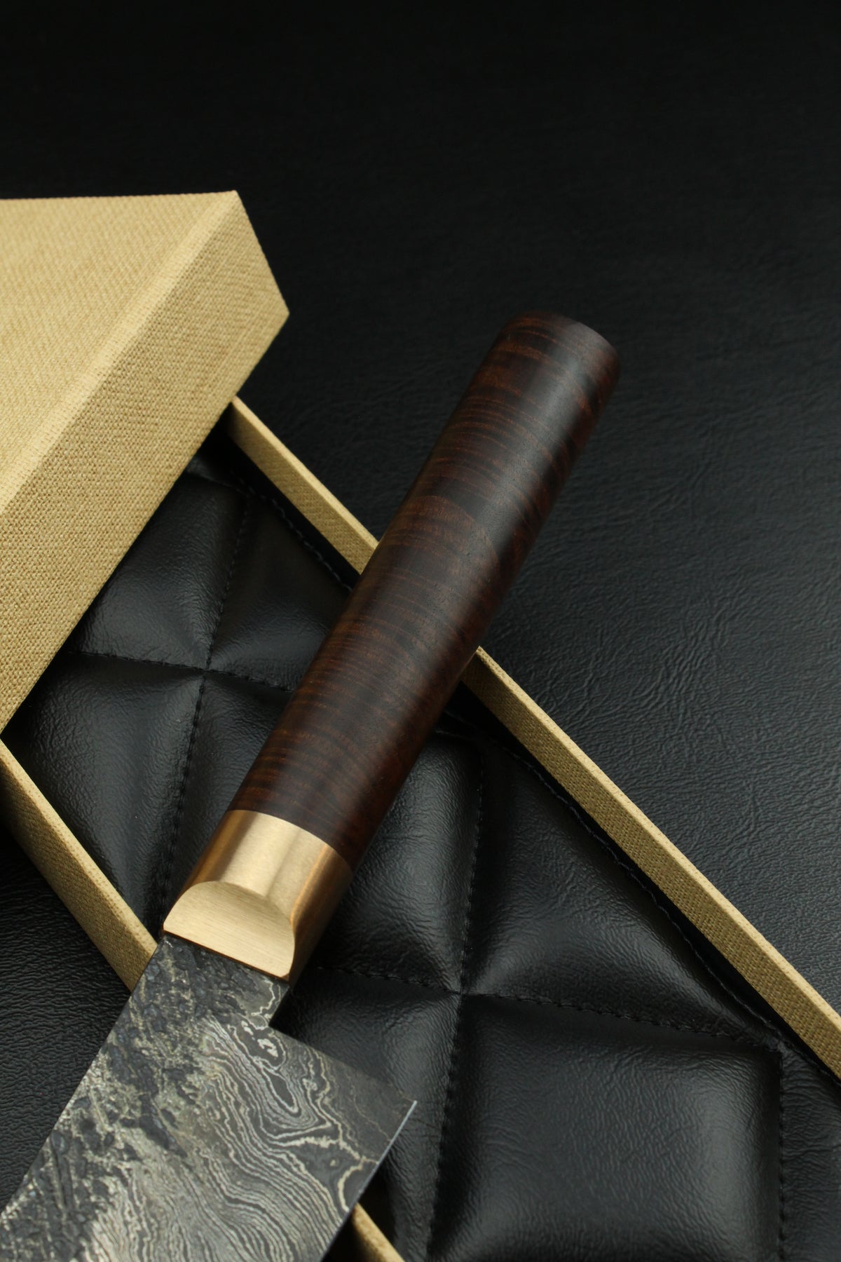 Damaszener Gyuto Torsion Ringed Gidgee Oval