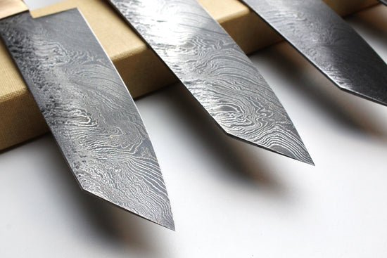 Das Lilienstahl V2 Walnuss