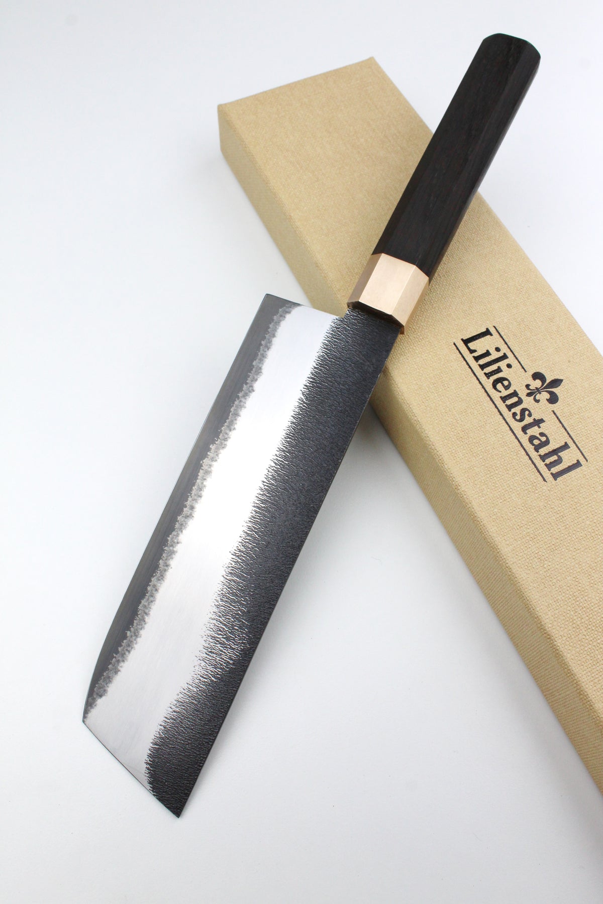 Achteckiges Nakiri aus Moorbirkenholz