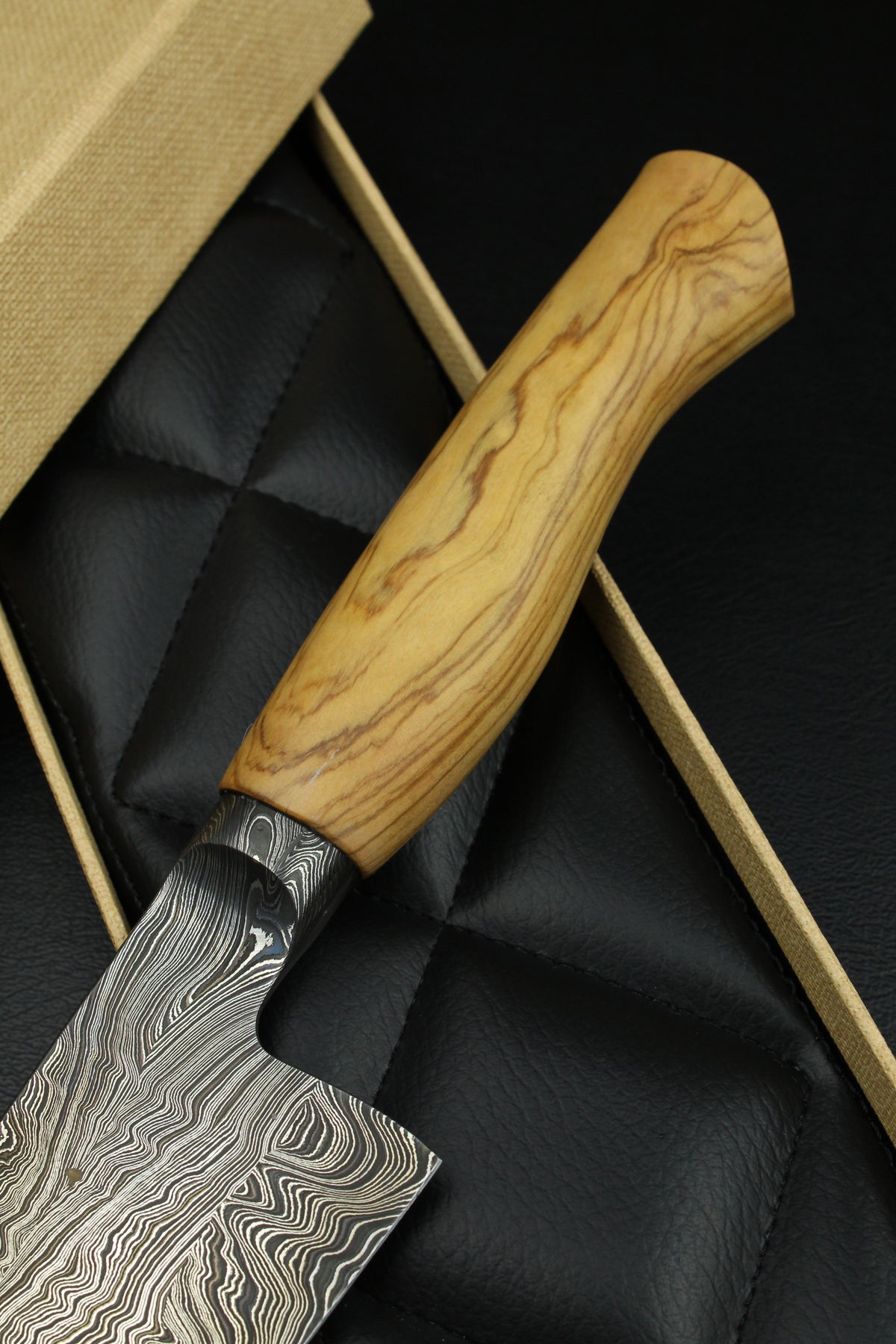 Gyuto Torsion 210 Olivgrün