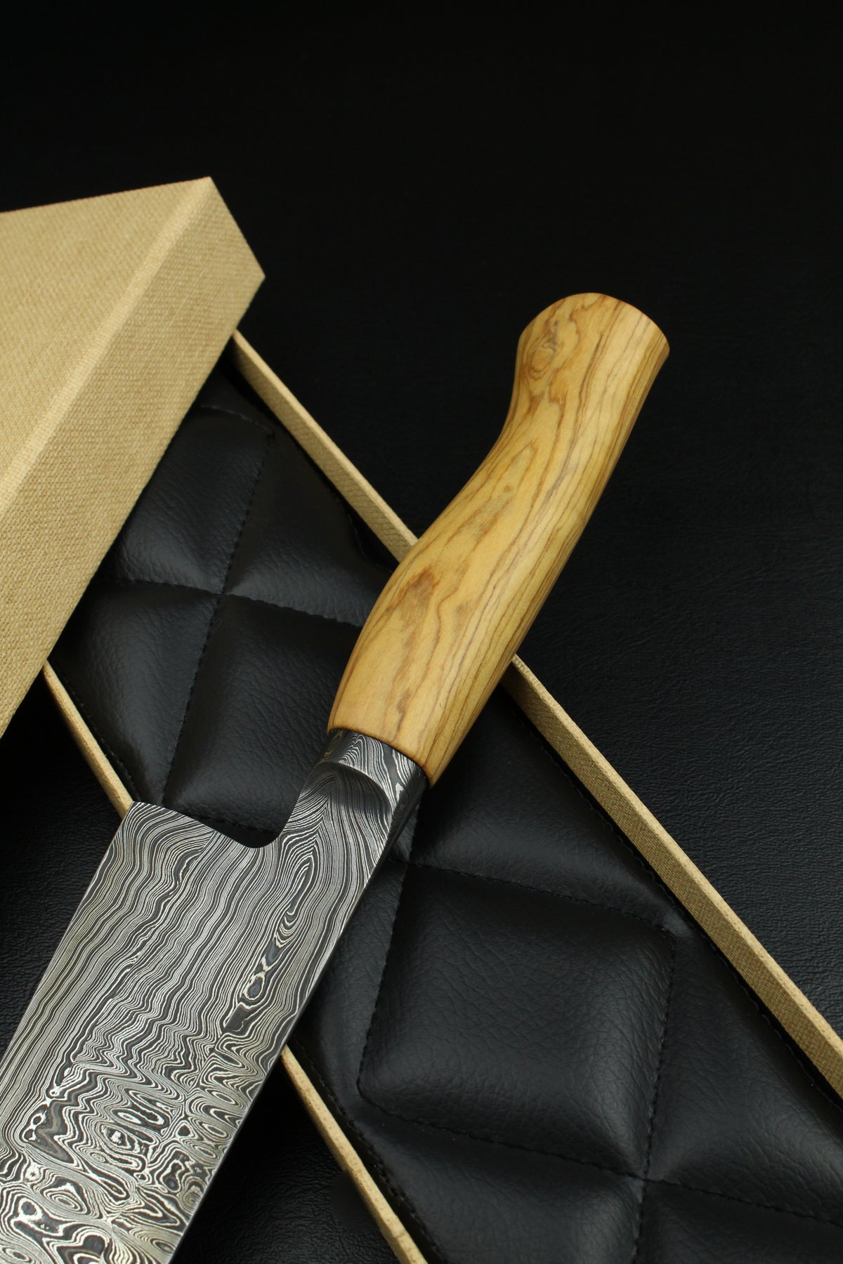 Gyuto Torsion 210 Olivgrün